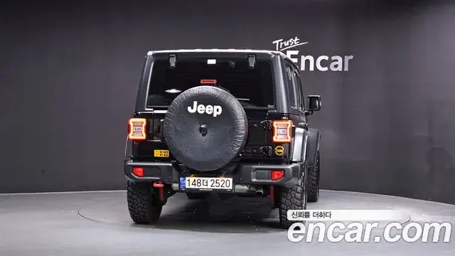 Jeep Wrangler 2021 — Фото 4/20