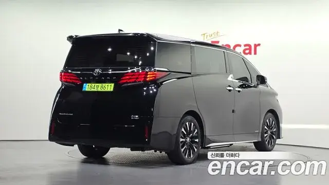 Toyota Alphard 2024 — Фото 2/20