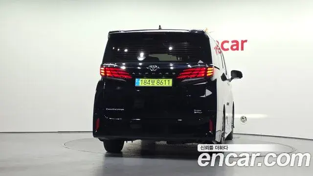 Toyota Alphard 2024 — Фото 4/20