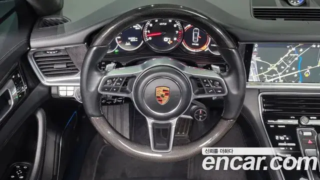 Porsche Panamera 2019 — Photo 13/20