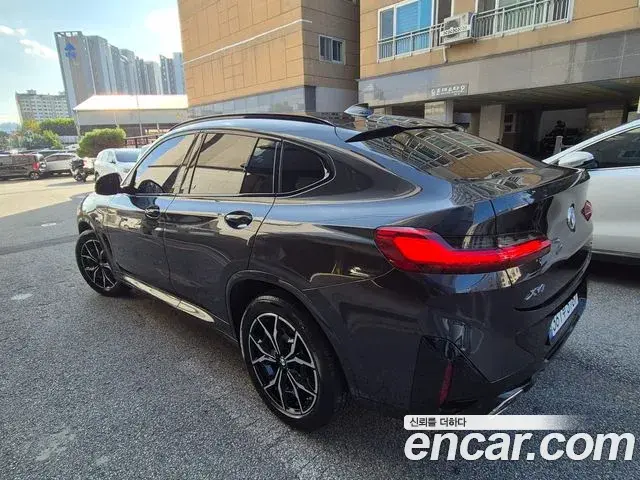 BMW X4 2024 — Фото 3/20