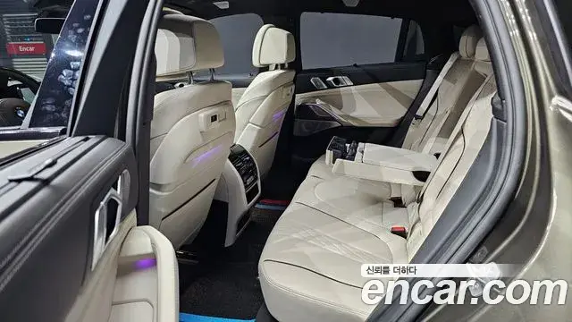 BMW X6 2021 — Photo 12/20