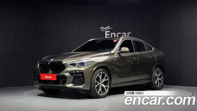 BMW X6 2022 — Фото 1/20