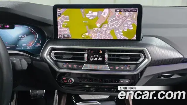 BMW X4 2022 — Фото 13/20