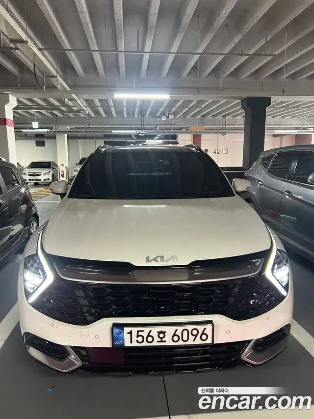 Kia Sportage 2021 — Фото 3/15