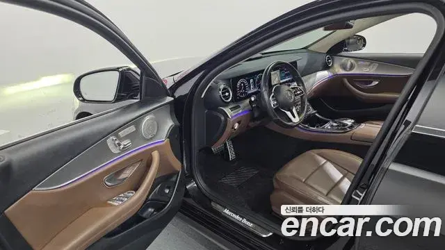Mercedes-Benz E-Class 2019 — Фото 10/20