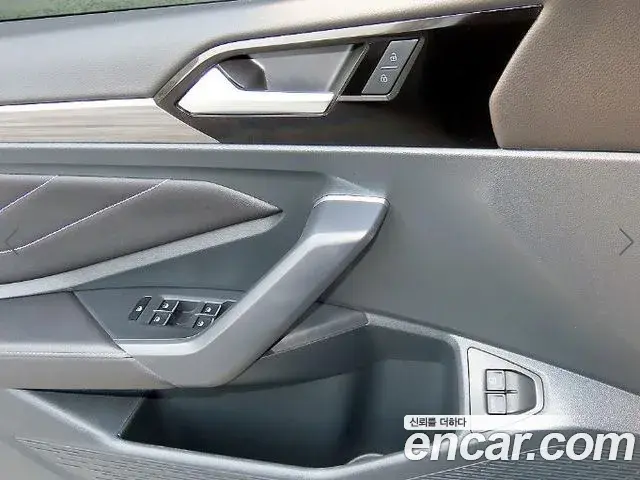 Volkswagen Jetta 2023 — Фото 11/20