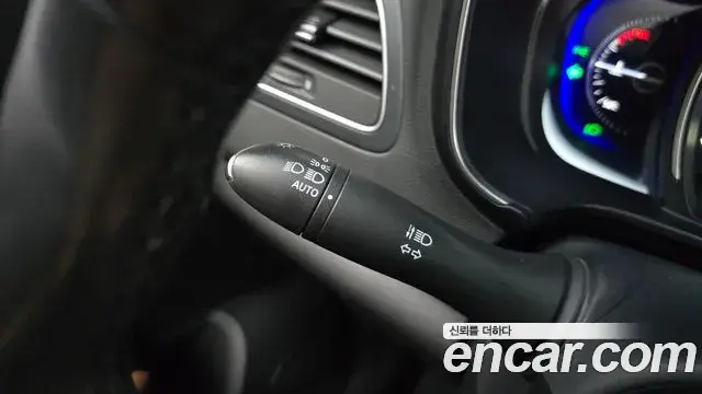Renault Samsung QM6 2021 — Şəkil 31/31