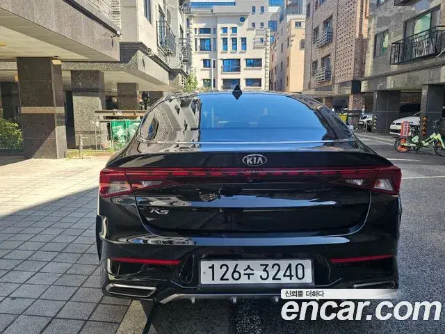 Kia K5 2021 — ფოტო 5/14