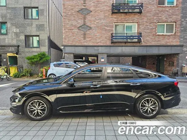 Kia K5 2021 — ფოტო 9/14