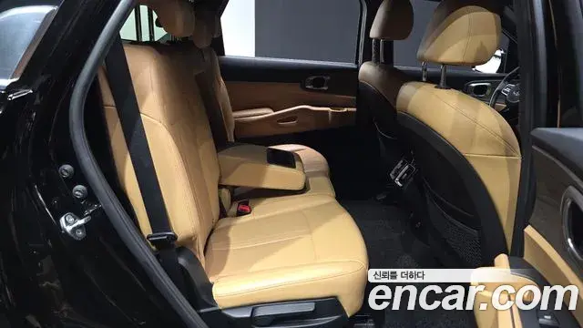 Kia Sorento 2021 — Фото 11/20