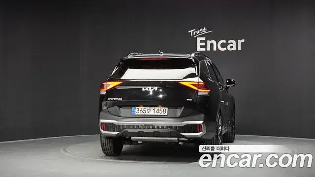 Kia Sportage 2022 — Фото 4/20