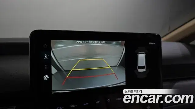 Hyundai Staria 2025 — Фото 13/20