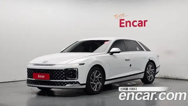 Hyundai Grandeur 2023 — Фото 1/20
