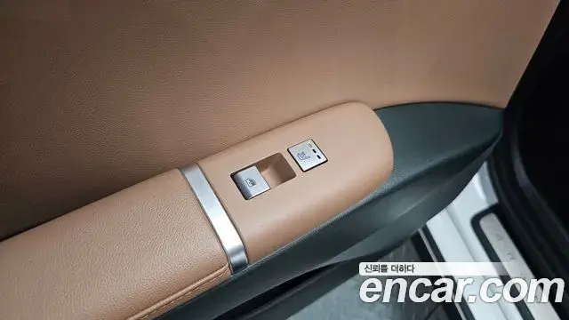 Hyundai Grandeur 2023 — Фото 19/20