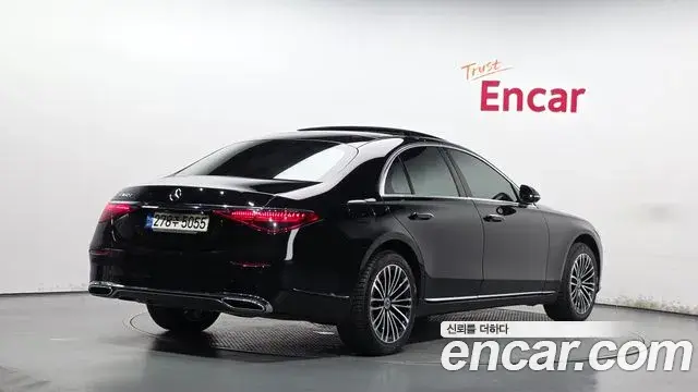 Mercedes-Benz S-Class 2021 — Фото 2/20