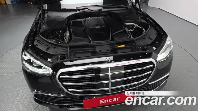 Mercedes-Benz S-Class 2021 — Фото 6/20