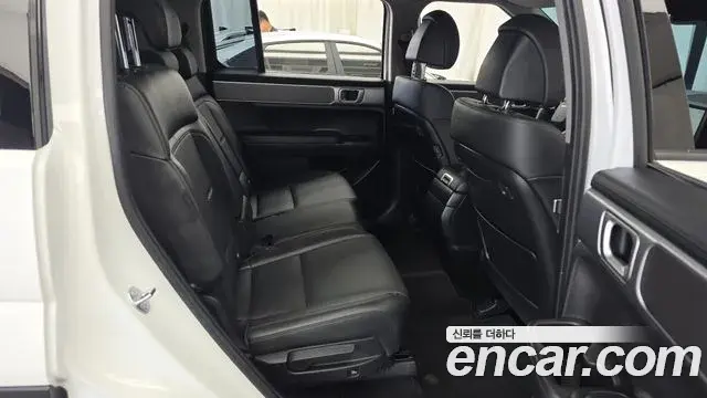 Hyundai Santa Fe 2025 — Фото 12/20