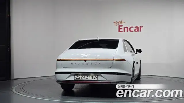 Hyundai Grandeur 2023 — Фото 3/18