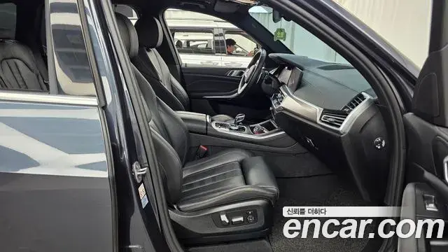 BMW X5 2022 — Photo 11/20