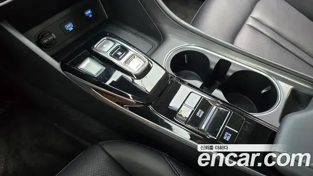 Hyundai Sonata 2021 — Фото 8/20