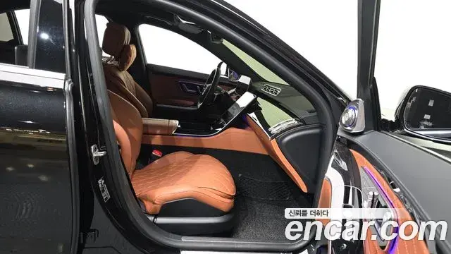 Mercedes-Benz S-Class 2023 — Фото 11/20