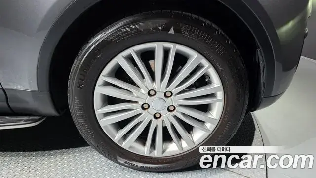 Land Rover Discovery 5 2018 — ფოტო 12/20
