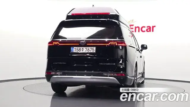 Kia Carnival 2021 — Фото 4/20
