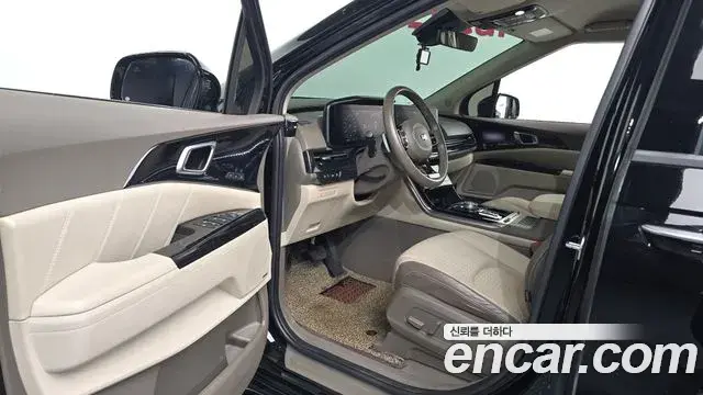 Kia Carnival 2021 — Фото 10/20