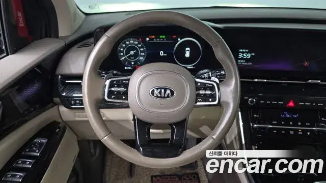 Kia Carnival 2021 — Фото 14/20