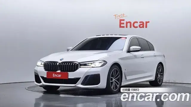 BMW 5 Series 2023 — Фото 1/20