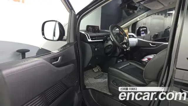 Hyundai Staria 2021 — Фото 10/20