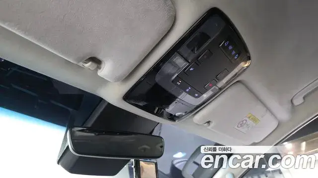 Hyundai Staria 2021 — Фото 19/20
