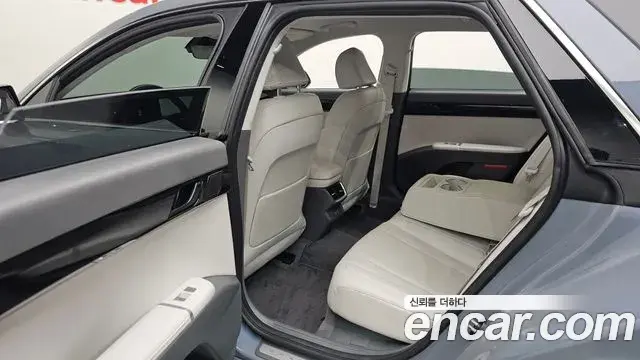 Hyundai Grandeur 2023 — Фото 12/20