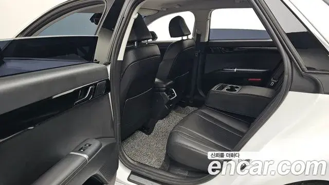 Hyundai Grandeur 2023 — Фото 12/20