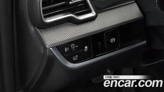 Kia Sportage 2023 — Şəkil 18/34