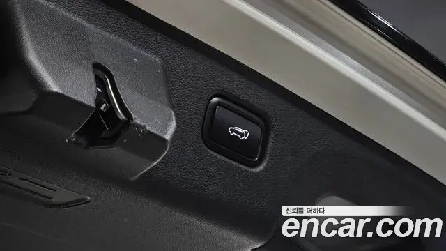 Kia Sportage 2023 — Şəkil 28/34