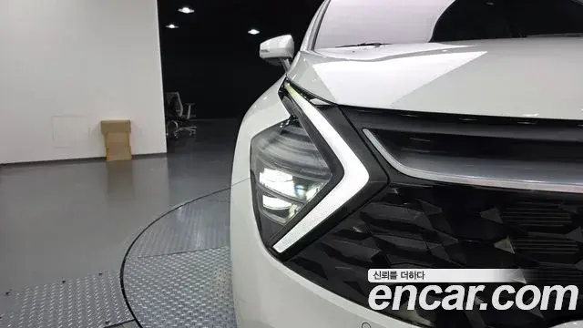 Kia Sportage 2023 — Şəkil 9/34
