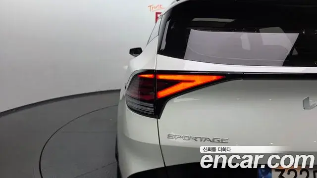 Kia Sportage 2023 — Şəkil 26/34