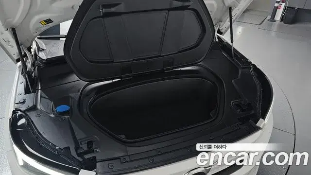 Volvo C40 Recharge 2024 — ფოტო 2/34