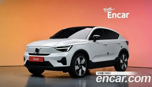 Volvo C40 Recharge 2024 — ფოტო 8/34
