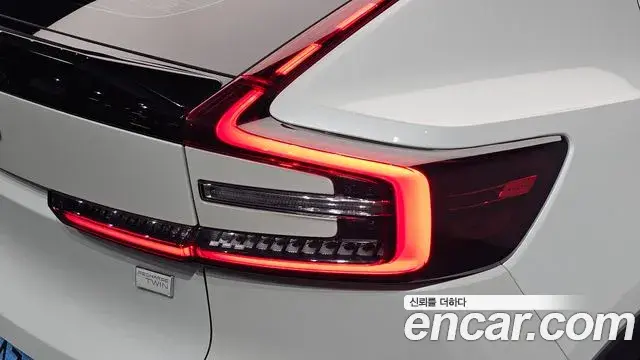 Volvo C40 Recharge 2024 — ფოტო 9/34