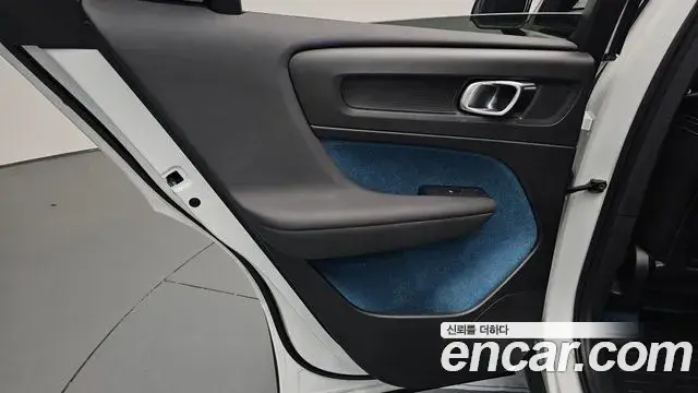 Volvo C40 Recharge 2024 — ფოტო 26/34