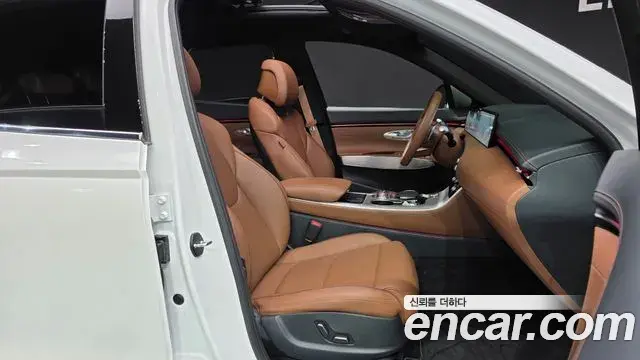 Genesis GV70 2024 — Şəkil 18/33