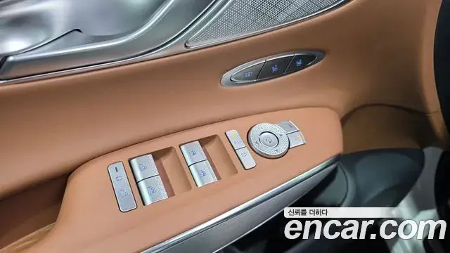 Genesis GV70 2024 — Şəkil 19/33
