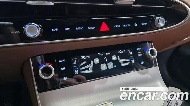 Genesis GV70 2024 — Şəkil 22/33
