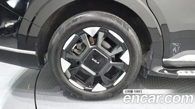 Kia Carnival 2022 — Photo 5/20