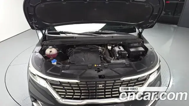 Kia Carnival 2022 — Photo 6/20
