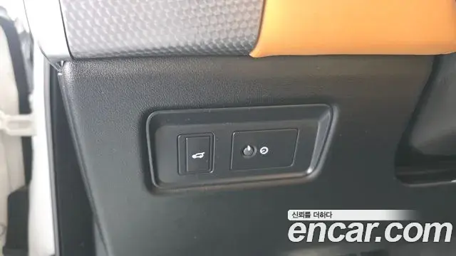 Land Rover Range Rover Sport 2019 — Photo 24/37