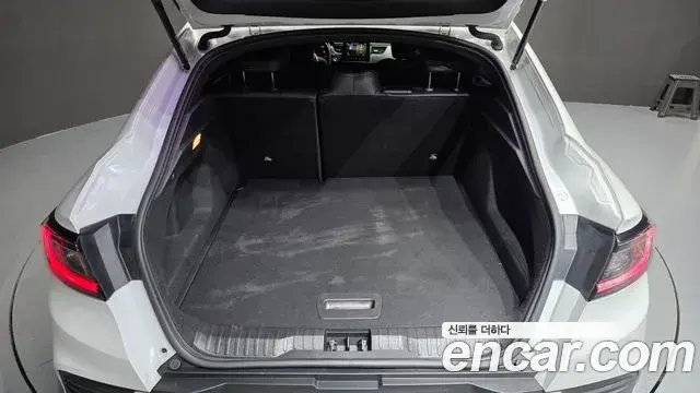 Renault Samsung Arkana 2024 — Фото 18/20